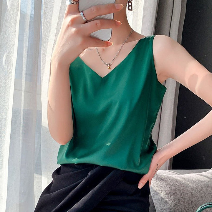Yvonne | Stilvolles Satin V-Ausschnitt Top für Damen