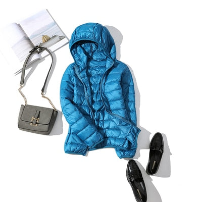 Kerstin | Damen Modische Glänzende Kurze Winterjacke