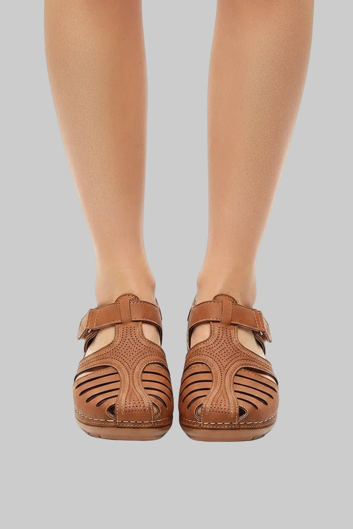 Damen Komfort-Sandalen mit Klettverschluss geschlossene Zehenpartie - Brown