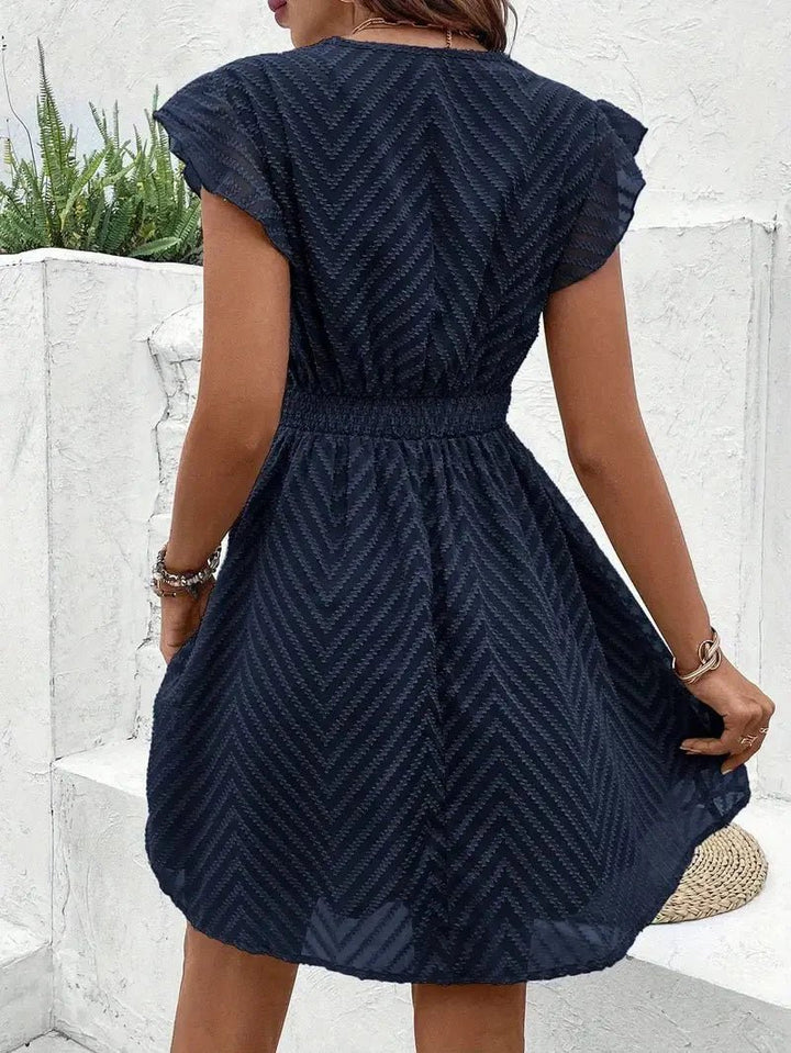 Damen Kurzärmeliges Sommerkleid mit V-Ausschnitt und Spitzendetails
