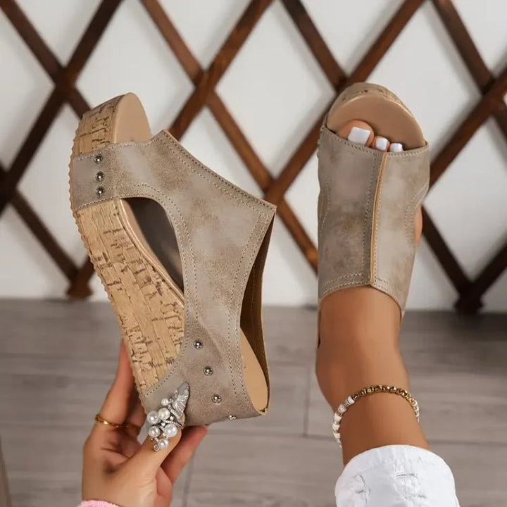 Damen Orthopädische Keilabsatz Sandalen mit Nietendetails
