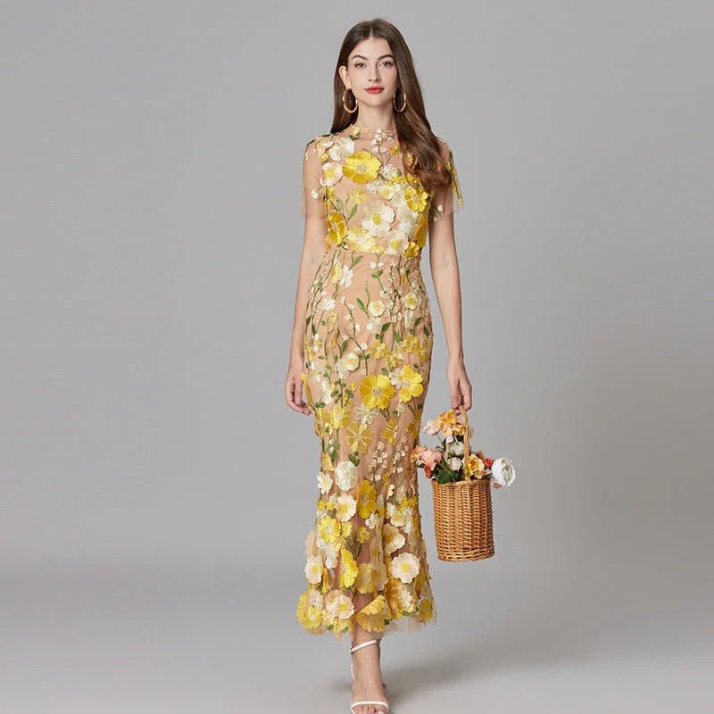 Maxi-Kleid ärmellos mit 3D-Blumen-Applikationen - Yellow