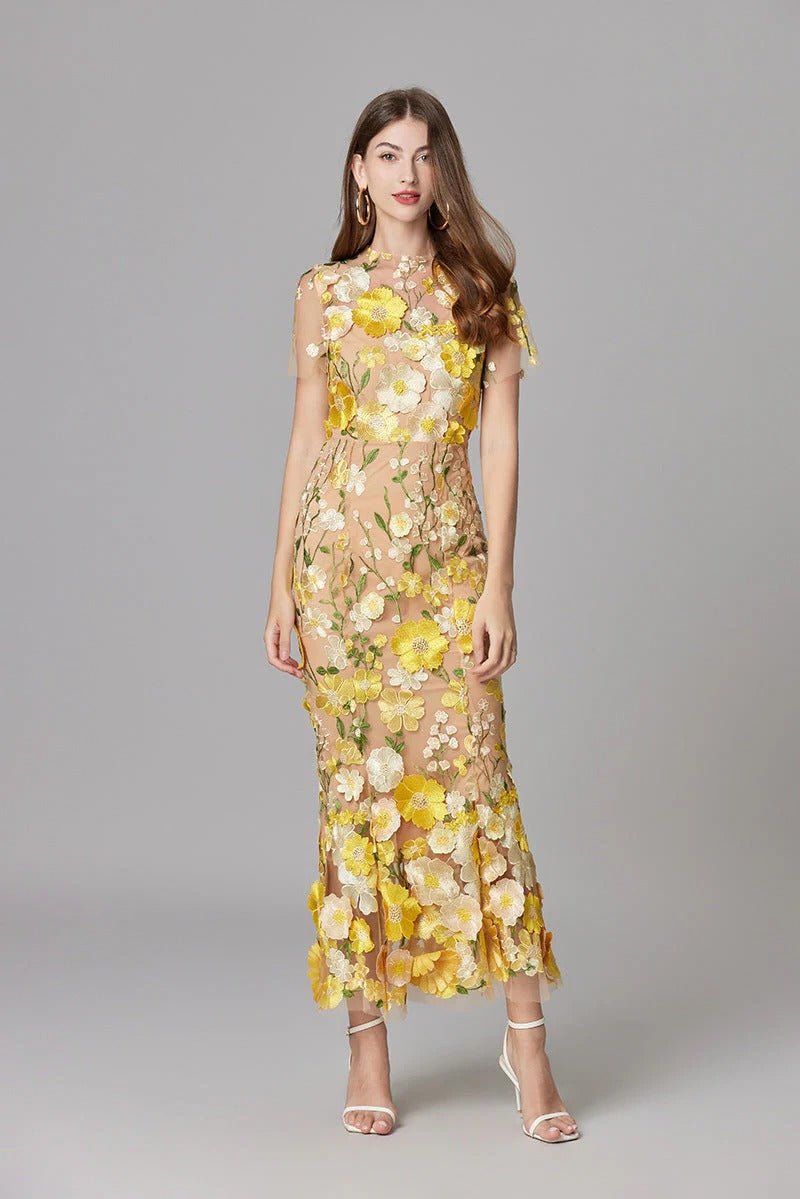 Maxi-Kleid ärmellos mit 3D-Blumen-Applikationen